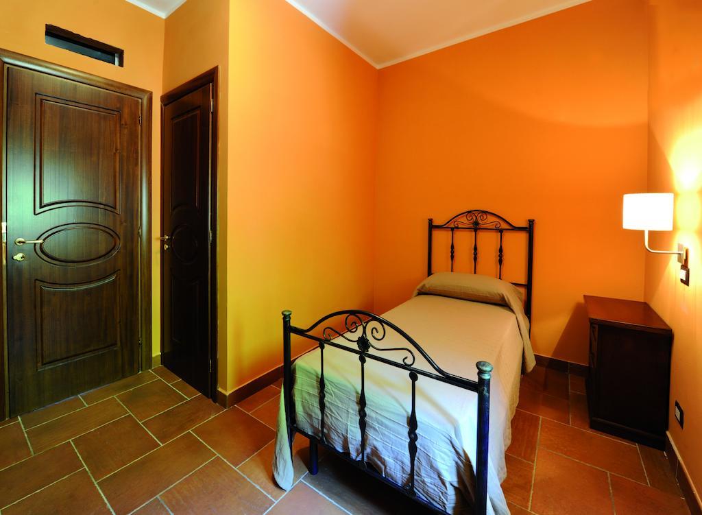 Al Giumani Hotell Mammola Rum bild